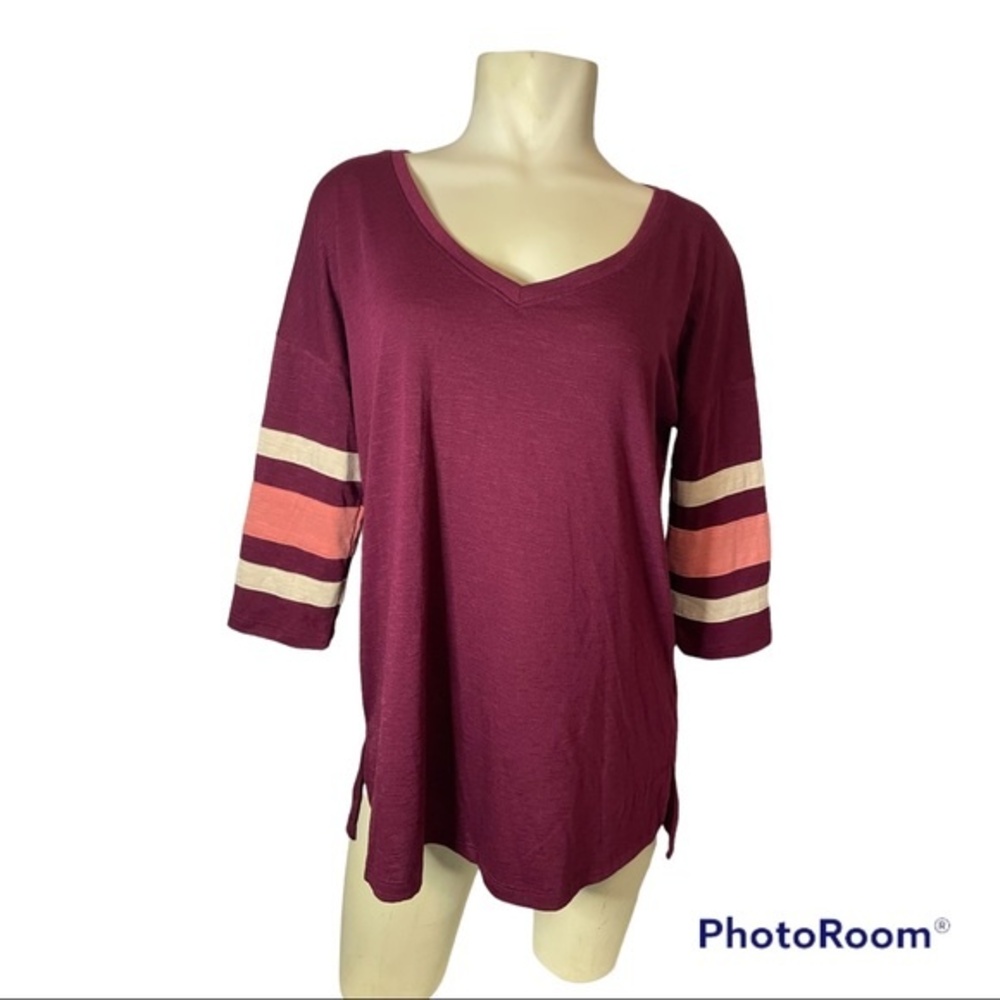 SO Juniors V-Neck Jersey Style 3/4 Sleeve Top Size M